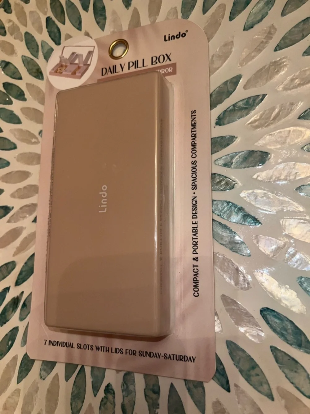 Lindo Weekly Pill Organizer w/ Mirror 7‎ Day Case